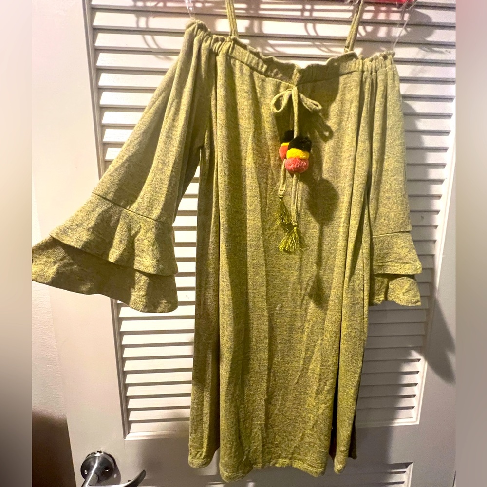 NWT Hayden Off Shoulder Dress